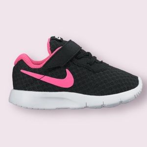 Nike TanjunVelcro 'Hyper Pink' Sneakers